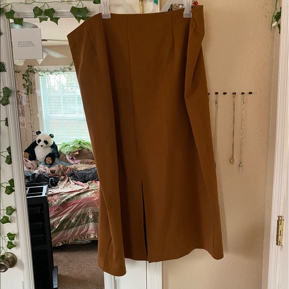brown cato skirt  𖡼.𖤣𖥧 - Picture 5 of 5